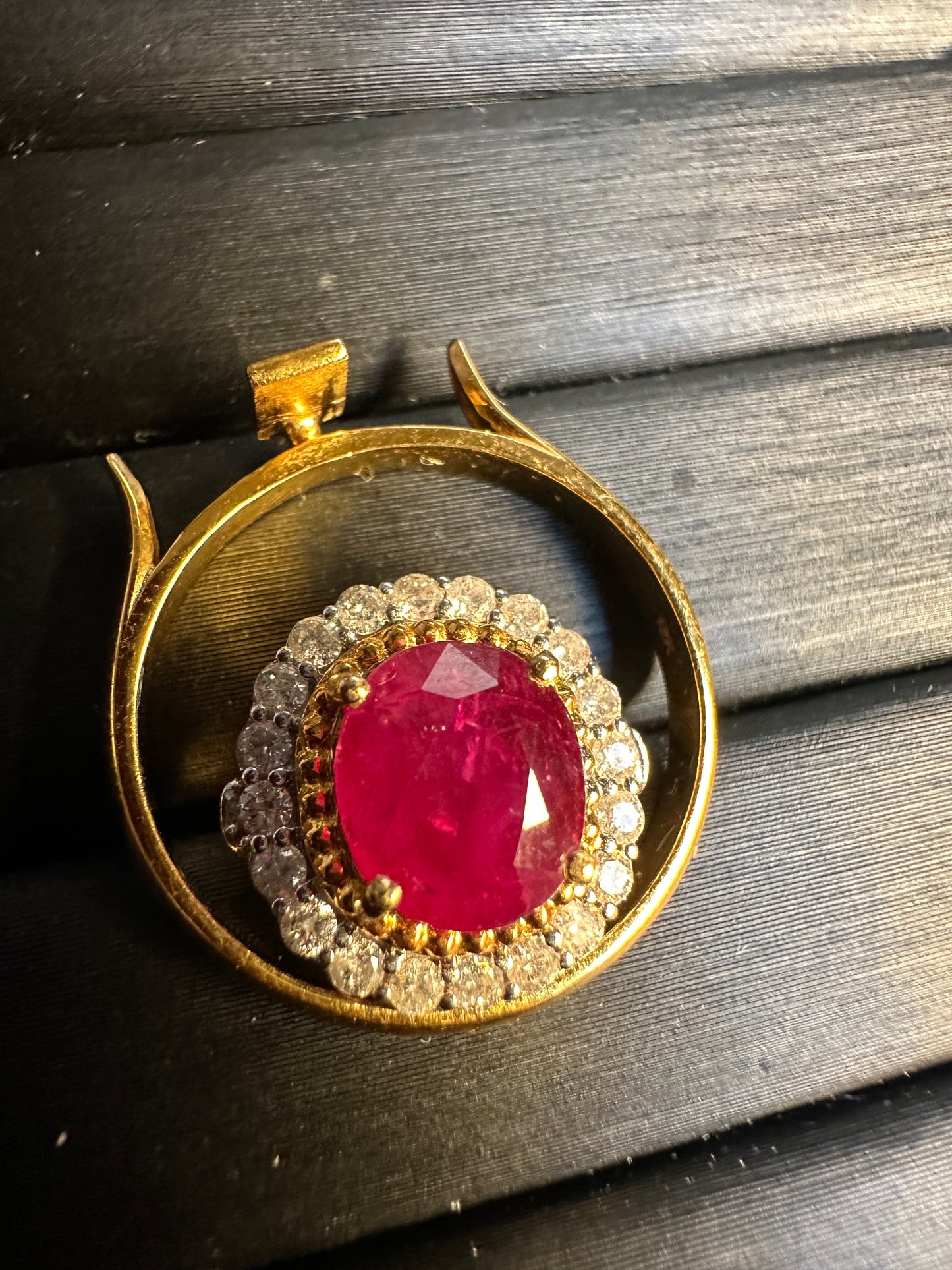 2 Ways Style - Ring or Pendant with Burmese Natural Unheated Ruby (2.5 Carats) and Natural Diamonds