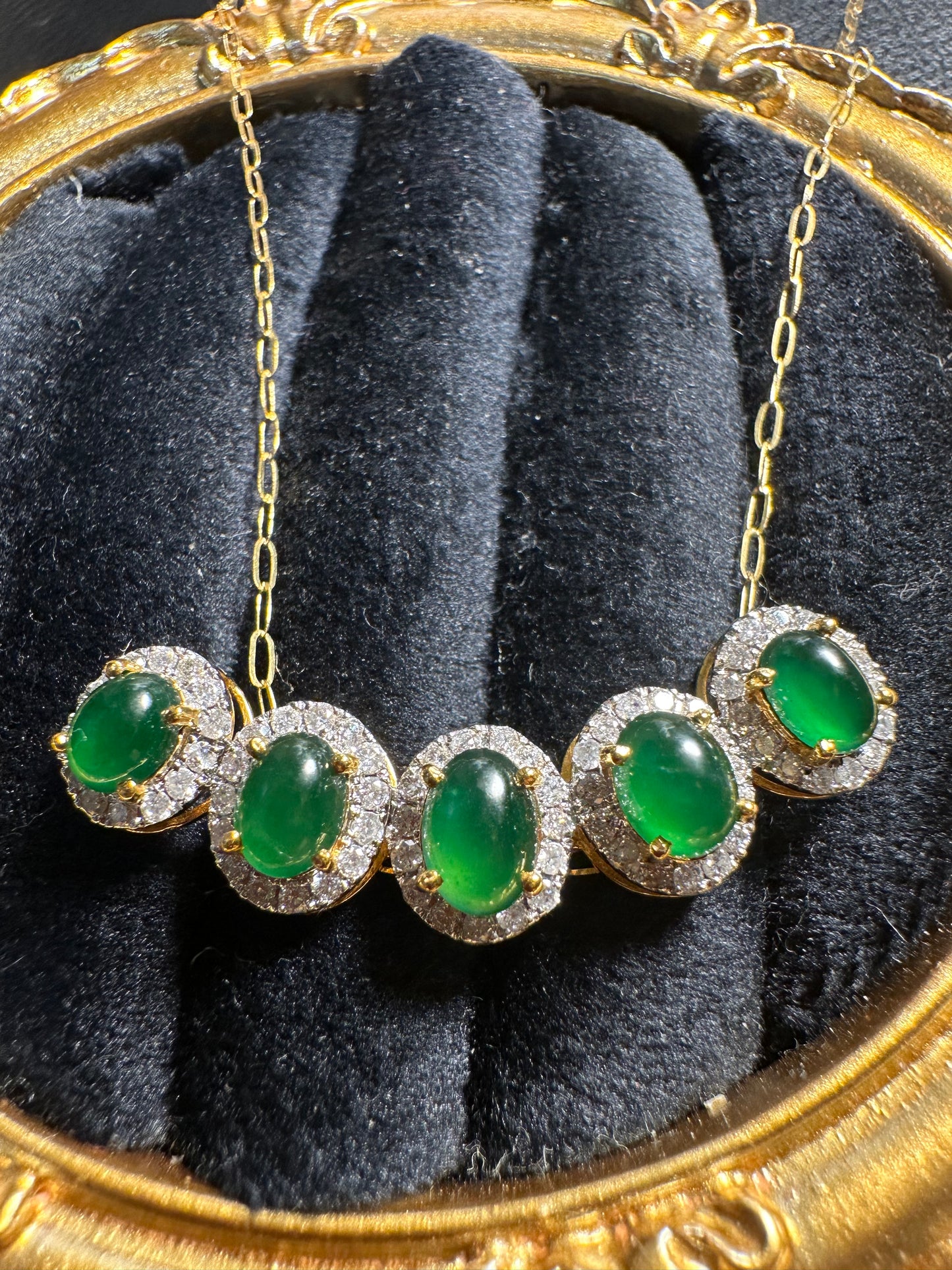 Natural Burmese Jadeite Jade and Natural Diamonds Pendant in Solid Gold.
