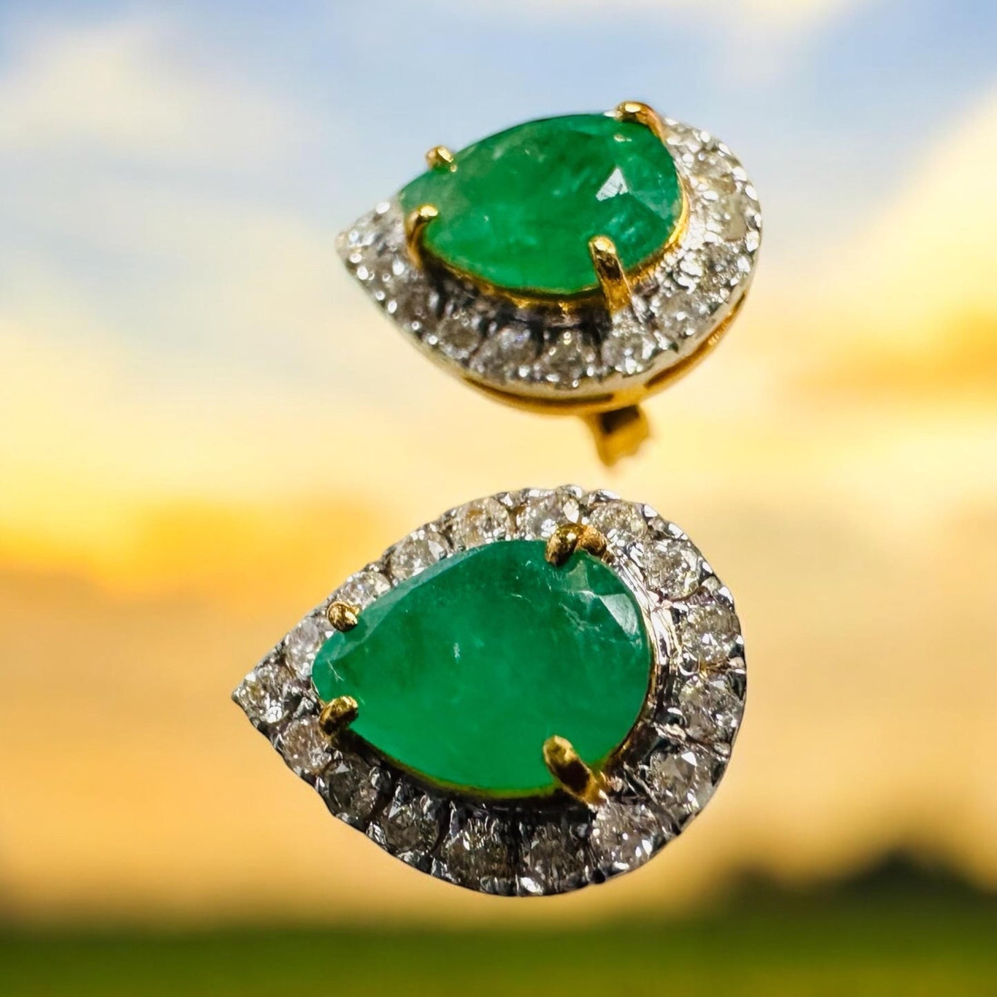 Beautiful Natural Emerald (2.3CT) and Natural Diamonds Earrings in 20K Solid Gold