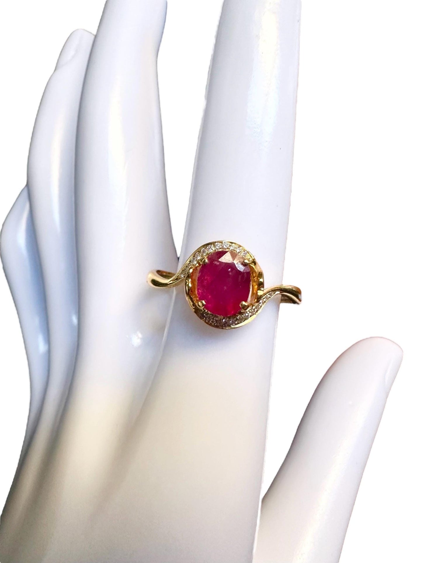 Beautiful Burmese Natural Unheated Ruby (1.08CT) and Natural Diamonds Ring in 18K Solid Gold
