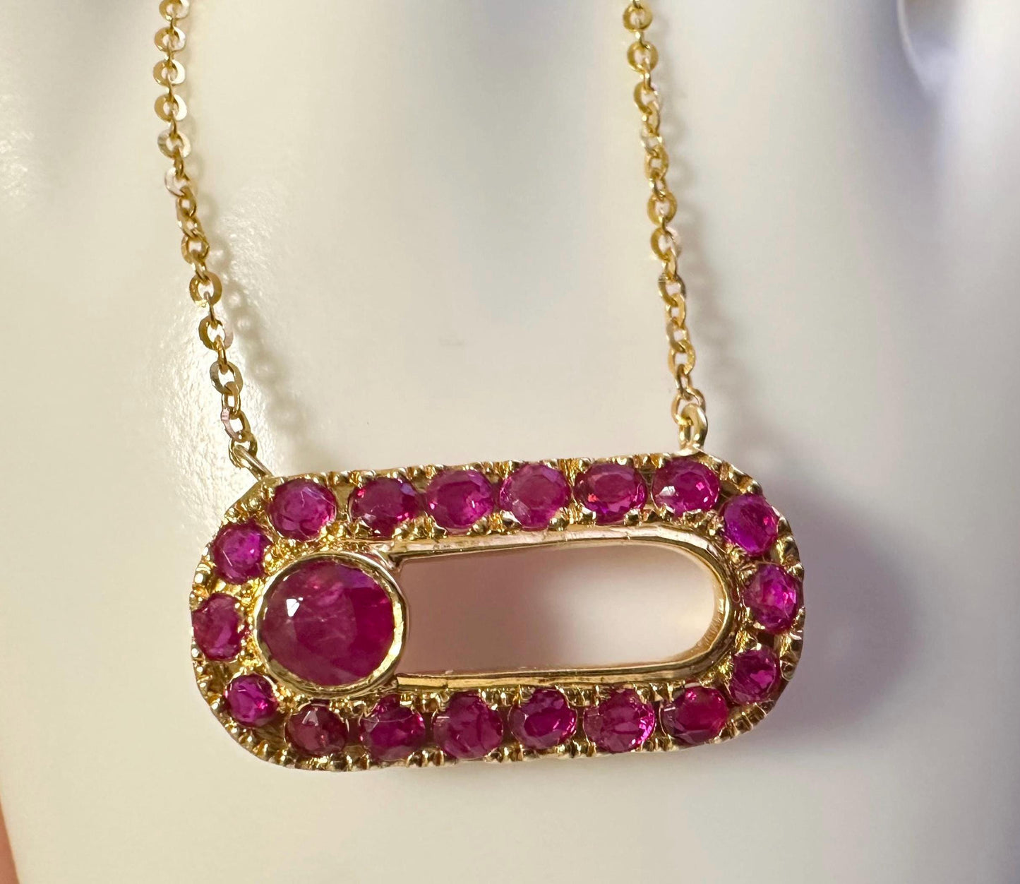 Natural Unheated Burmese Ruby (2.15CT) Pendant Necklace in 20K Solid Gold.