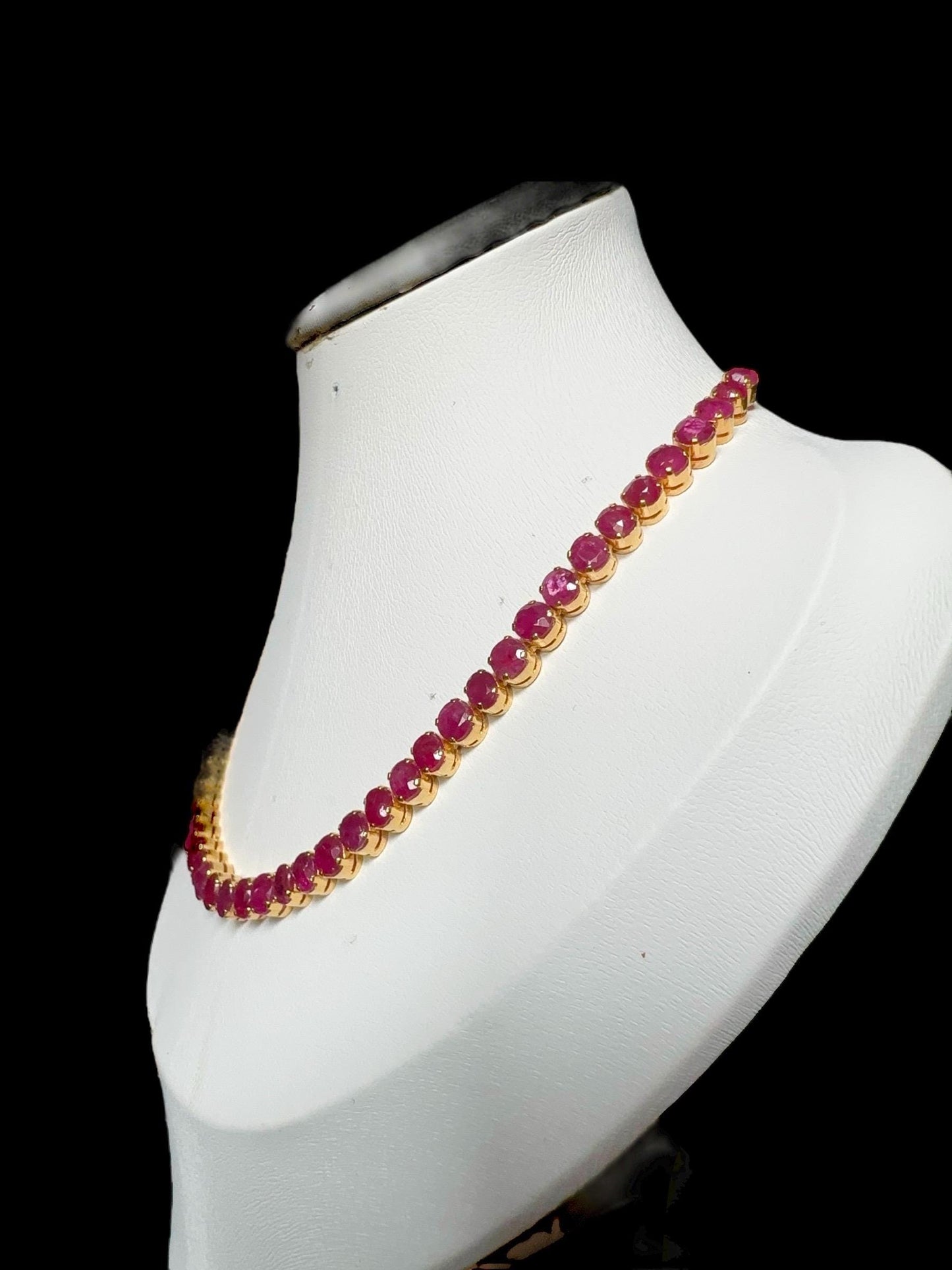 Total 21CT Natural Unheated Burma Ruby necklace/tennis necklace in 20K Gold