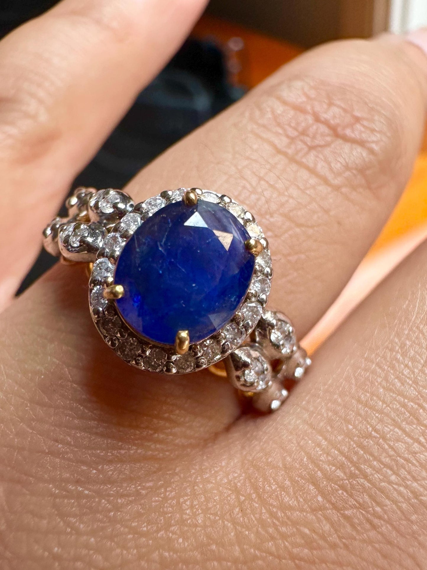 Full 2 Carats of Natural Unheated Sapphire and natural Diamond Ring in 20K Solid Gold
