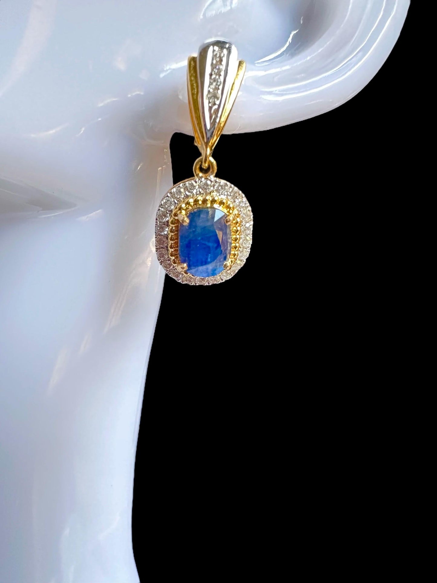 Total 2.5 CT Natural Unheated Sapphires & Diamond Earring with 18K Solid Gold