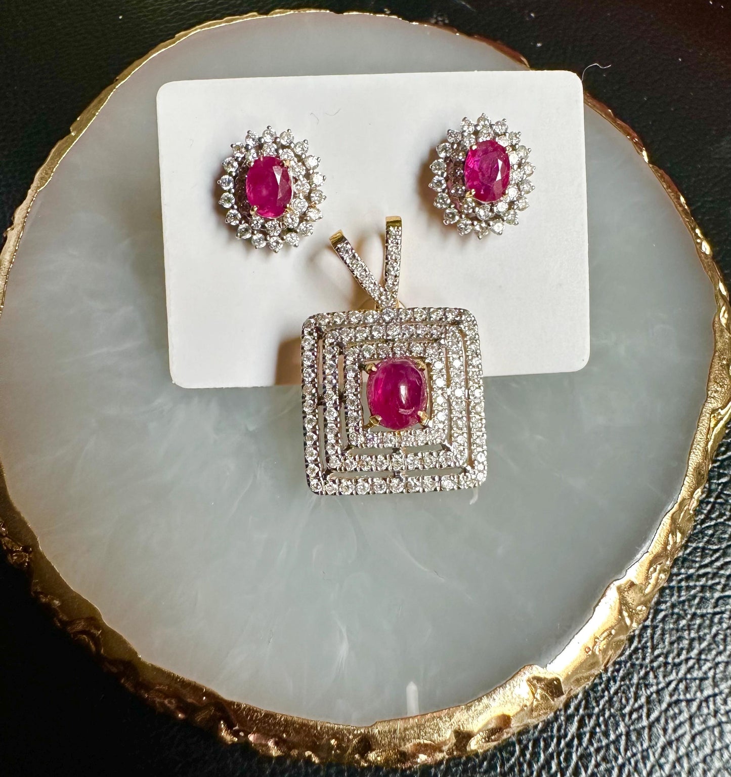 Natural Unheated Cabochon Burma Ruby (1.5CT) and Natural Diamonds in 20K Solid Gold Pendant