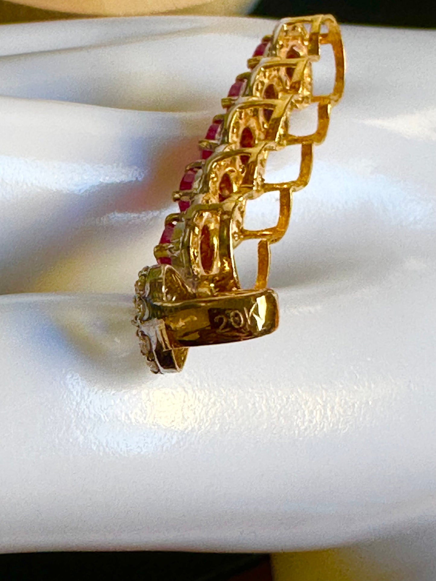 TOTAL 2.67CT Burmese Unheated Rubies and Natural Diamonds pendant in 20K Solid Gold