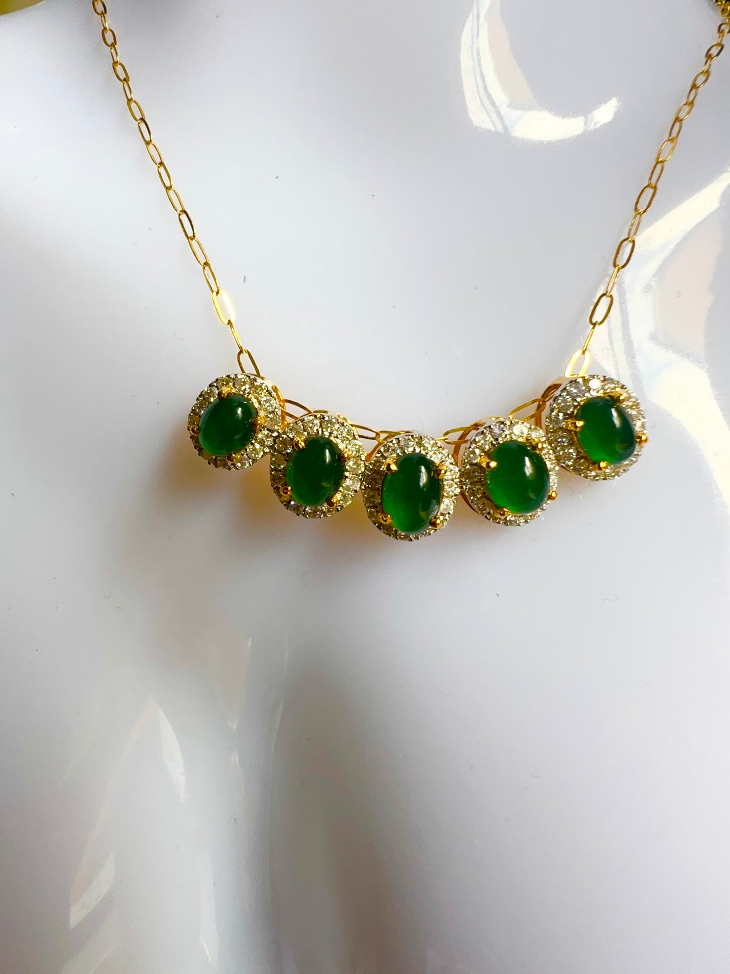Natural Burmese Jadeite Jade and Natural Diamonds Pendant in Solid Gold.