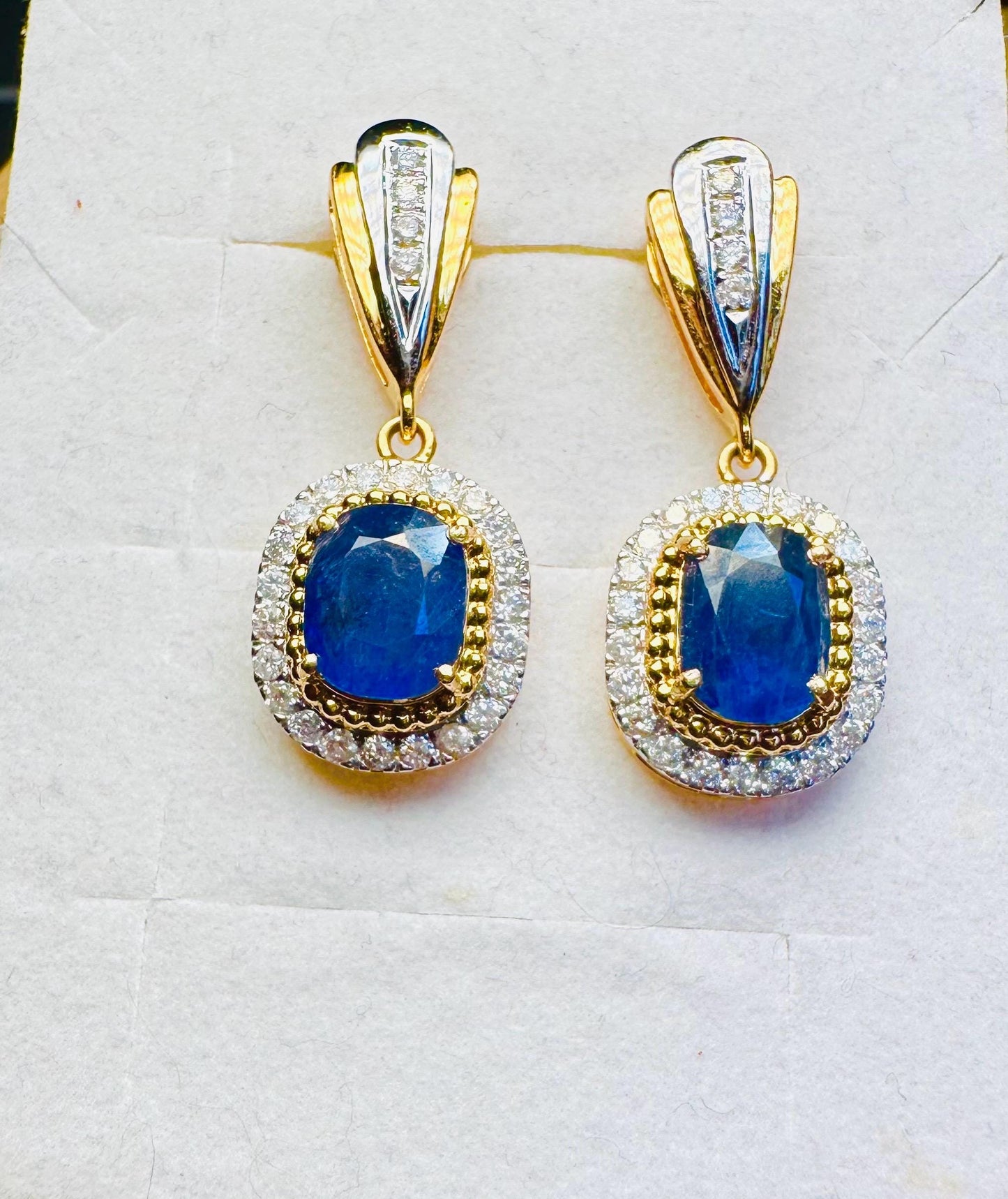 Total 2.5 CT Natural Unheated Sapphires & Diamond Earring with 18K Solid Gold