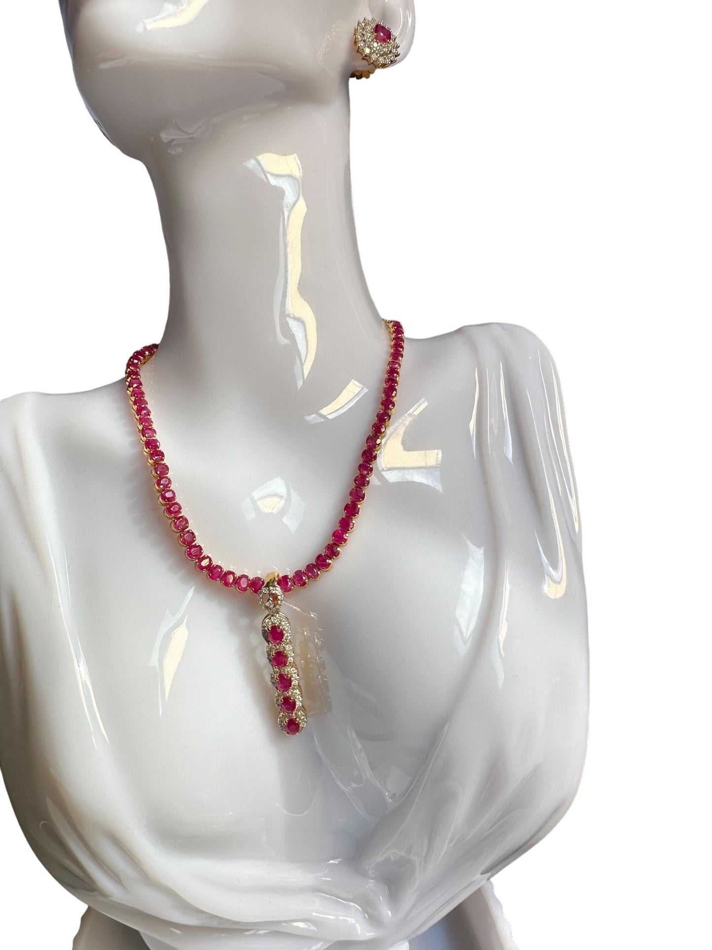 Total 21CT Natural Unheated Burma Ruby necklace/tennis necklace in 20K Gold