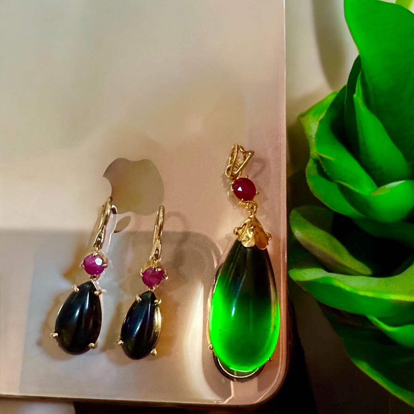 HighQuality Natural Burmese Black Jadeite Jade(Type A) Pendant and Earrings(TW 20.93CT)with Natural Burmese Ruby in 20K Solid Gold.