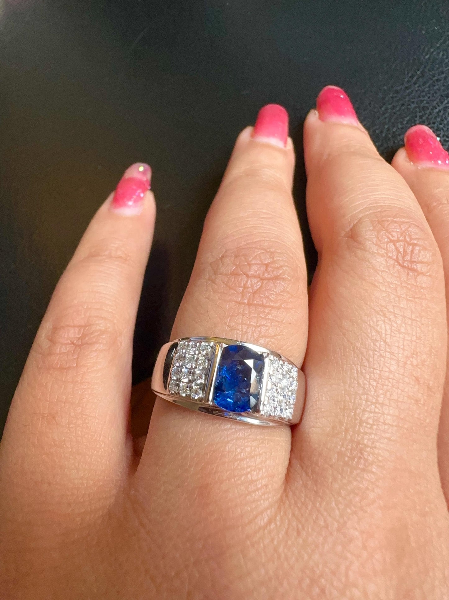 Unisex Natural Unheated Sapphire and Natural Diamond Ring in 18K Solid Gold