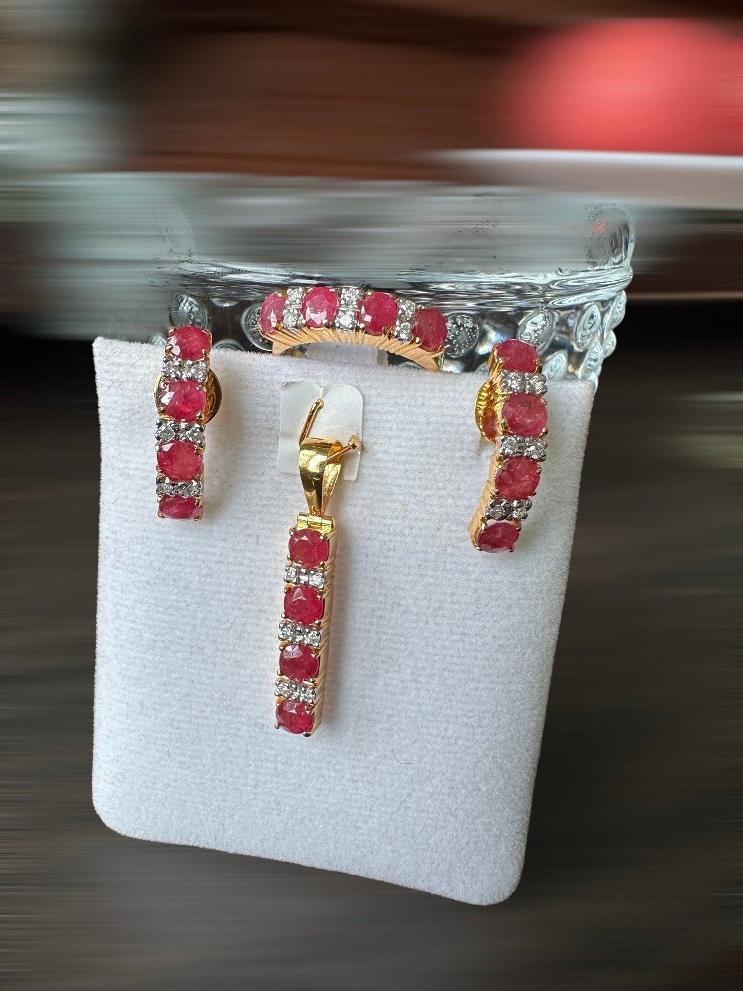 Total 4CT of Natural Unheated Burmese Ruby Dimond Earring & Total 2.50CT of NUB Ruby Diamonds Pendant Set