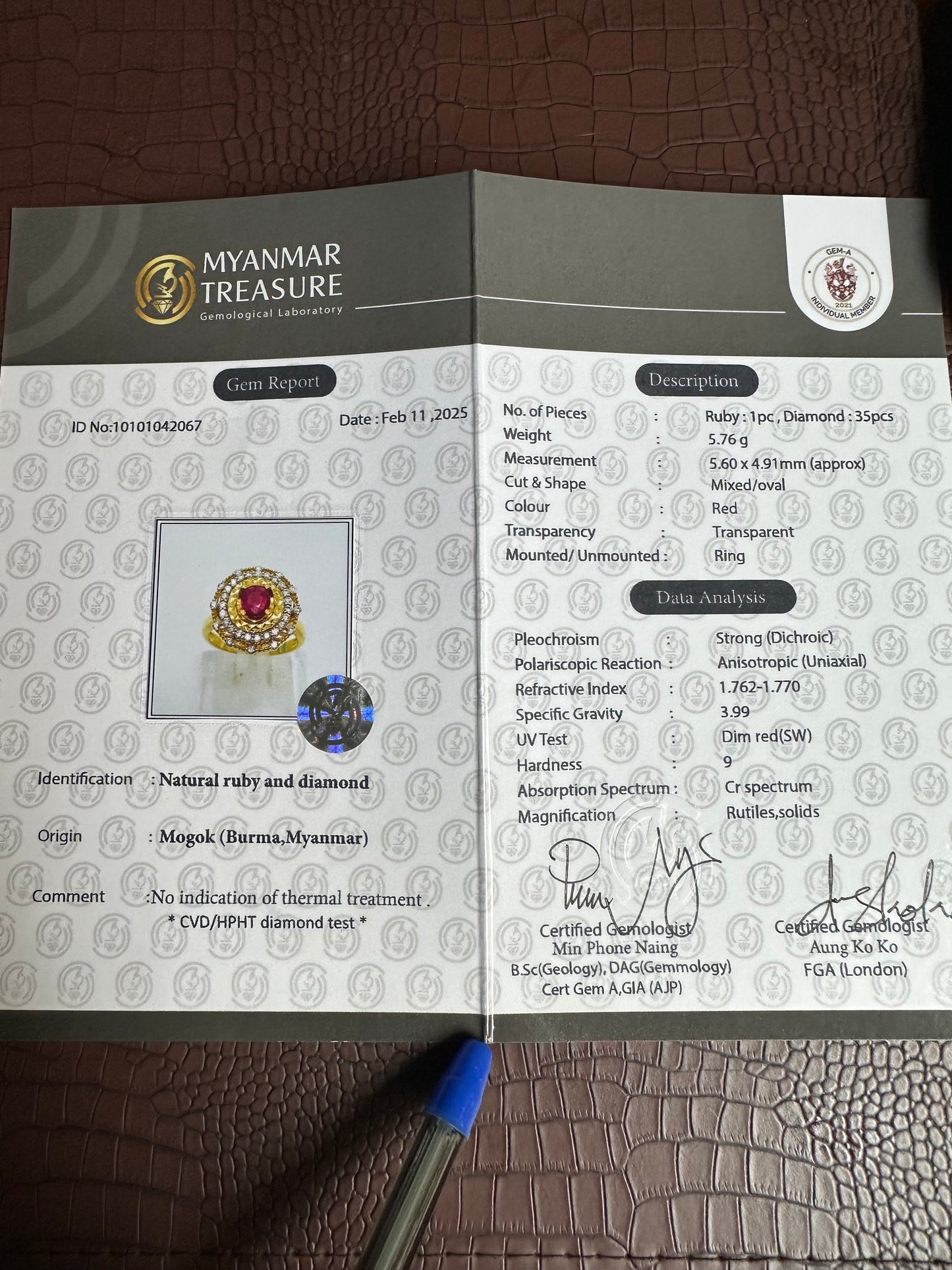 A fine Natural Unheated Burmese Ruby and 20K Solid gold with exceptional craftsmanship