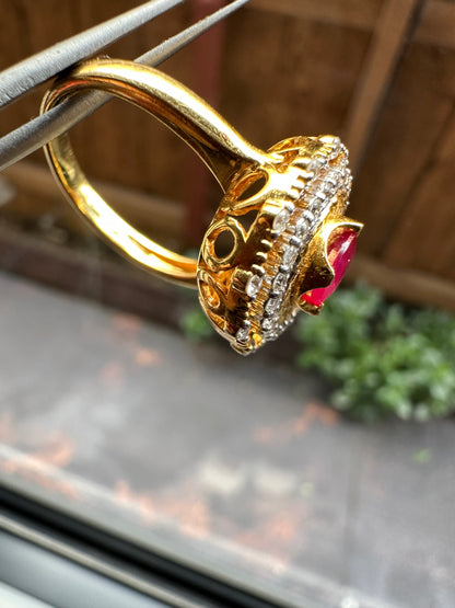 A fine Natural Unheated Burmese Ruby and 20K Solid gold with exceptional craftsmanship