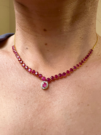 Eternal Red Elegance – Natural Unheated Burmese Ruby, Natural Diamonds & 18K Gold Masterpiece
