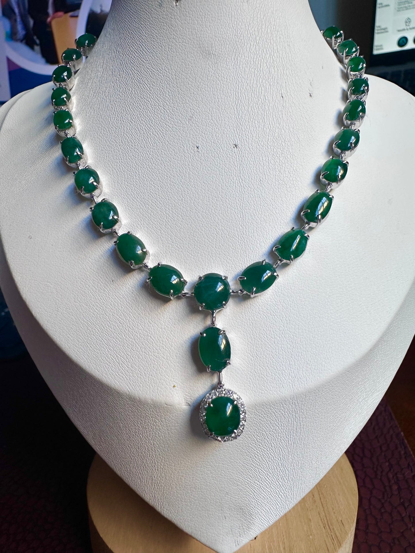 Natural Burmese Jadeite Jade (18.8CT) and Natural Diamonds Necklace in Solid Gold