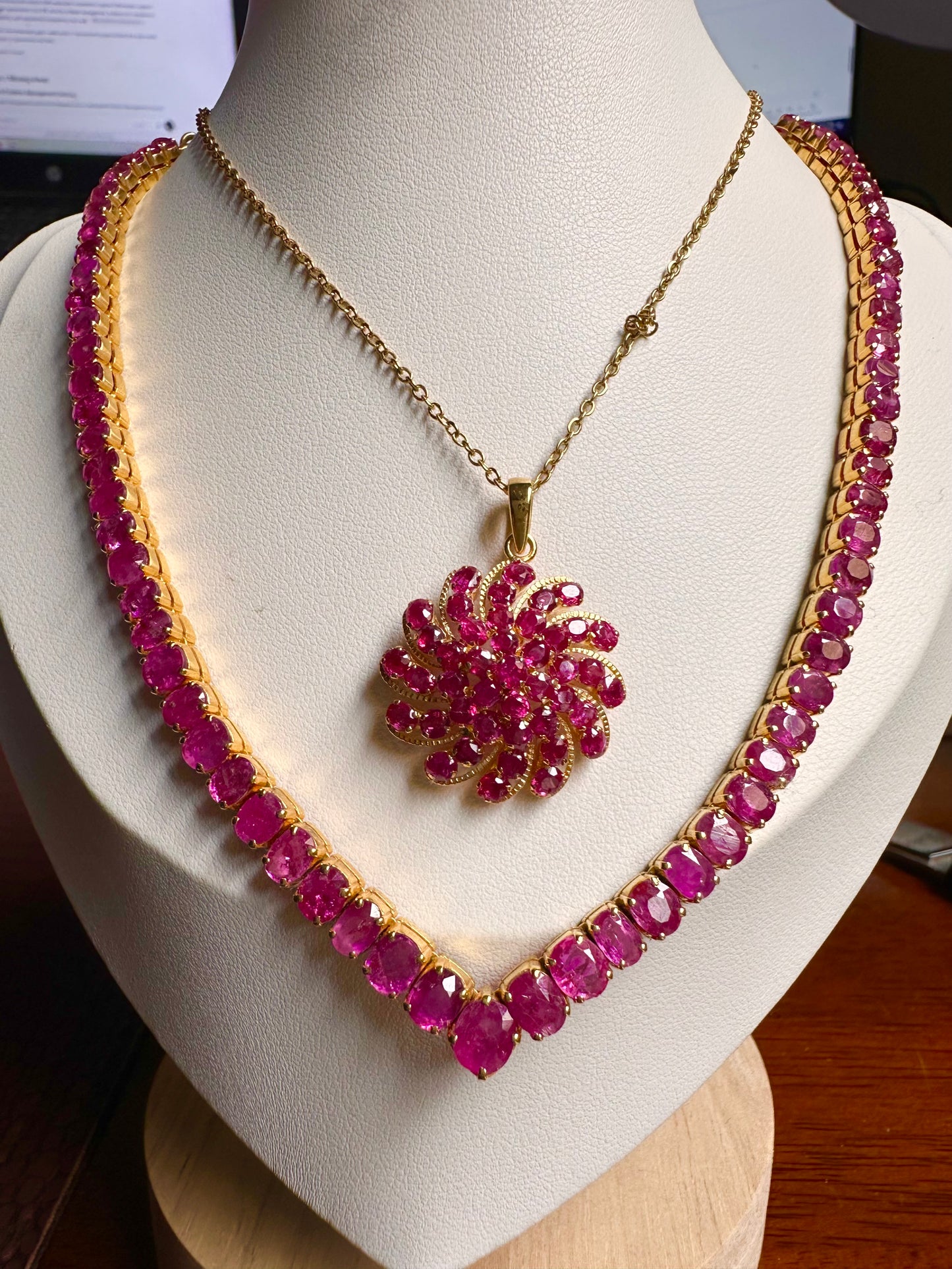 Total 27CT Natural Unheated Burma Ruby necklace/tennis necklace in 20K Gold