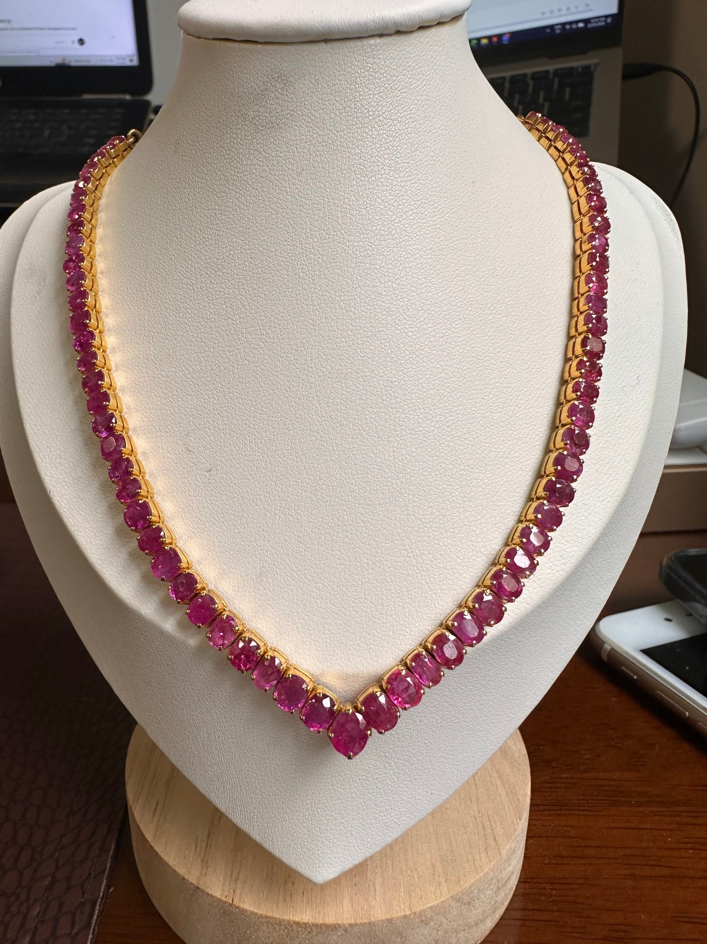 Total 27CT Natural Unheated Burma Ruby necklace/tennis necklace in 20K Gold