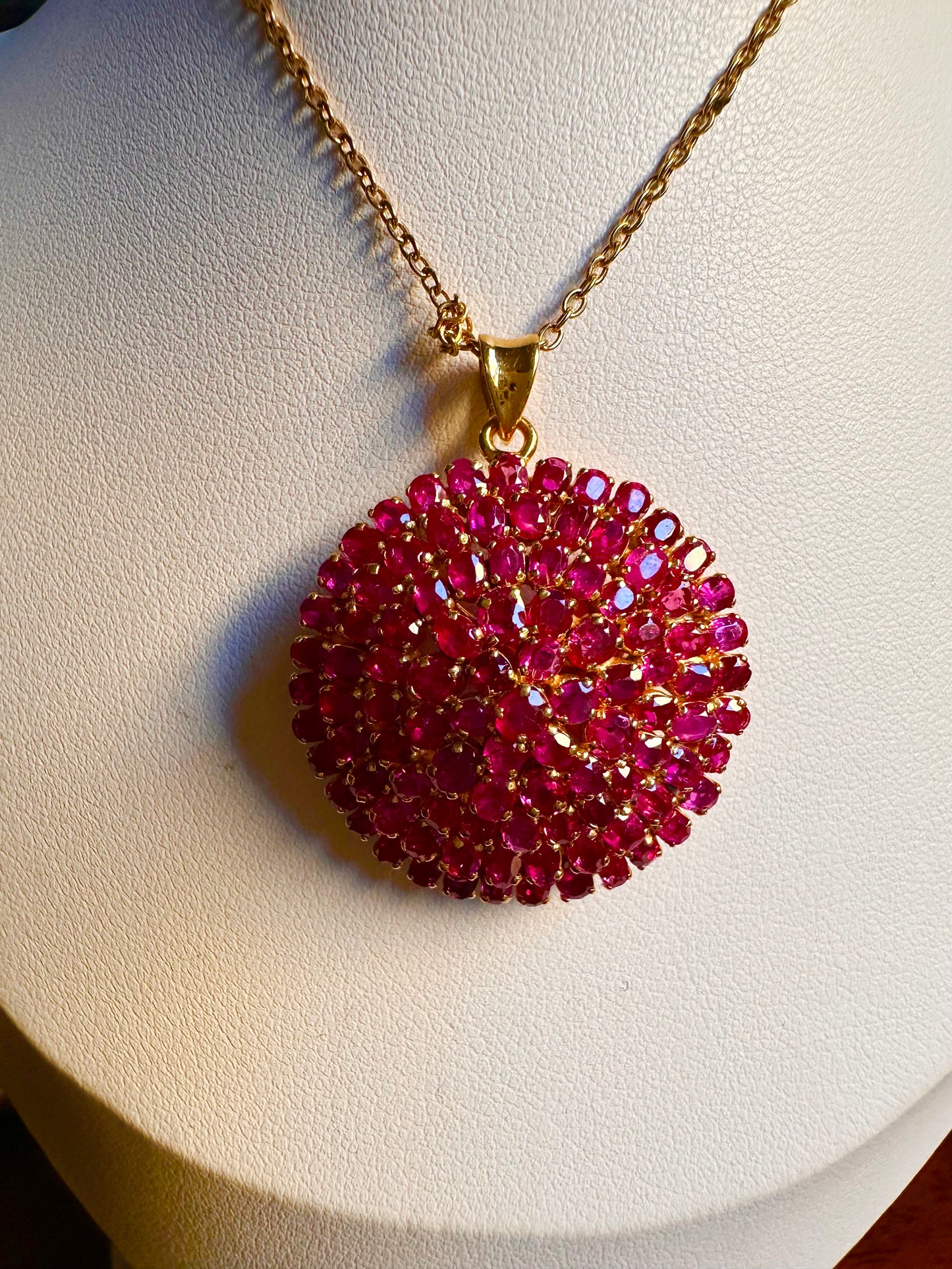 Natural Unheated Burmese Ruby Vintage Cluster Pendant | 18ct Yellow Gold | 12.00ct (100 pieces) Ruby