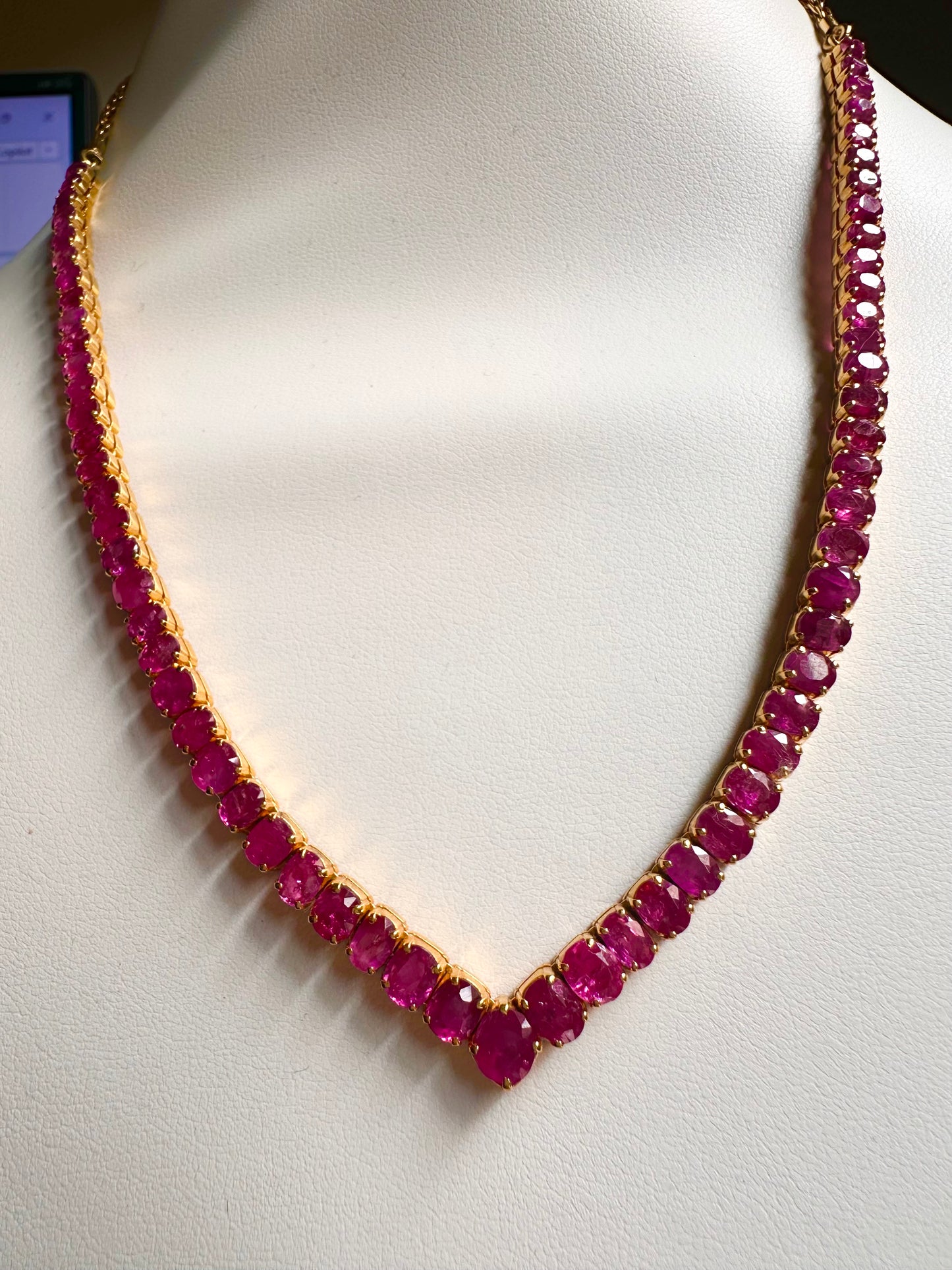 Total 27CT Natural Unheated Burma Ruby necklace/tennis necklace in 20K Gold