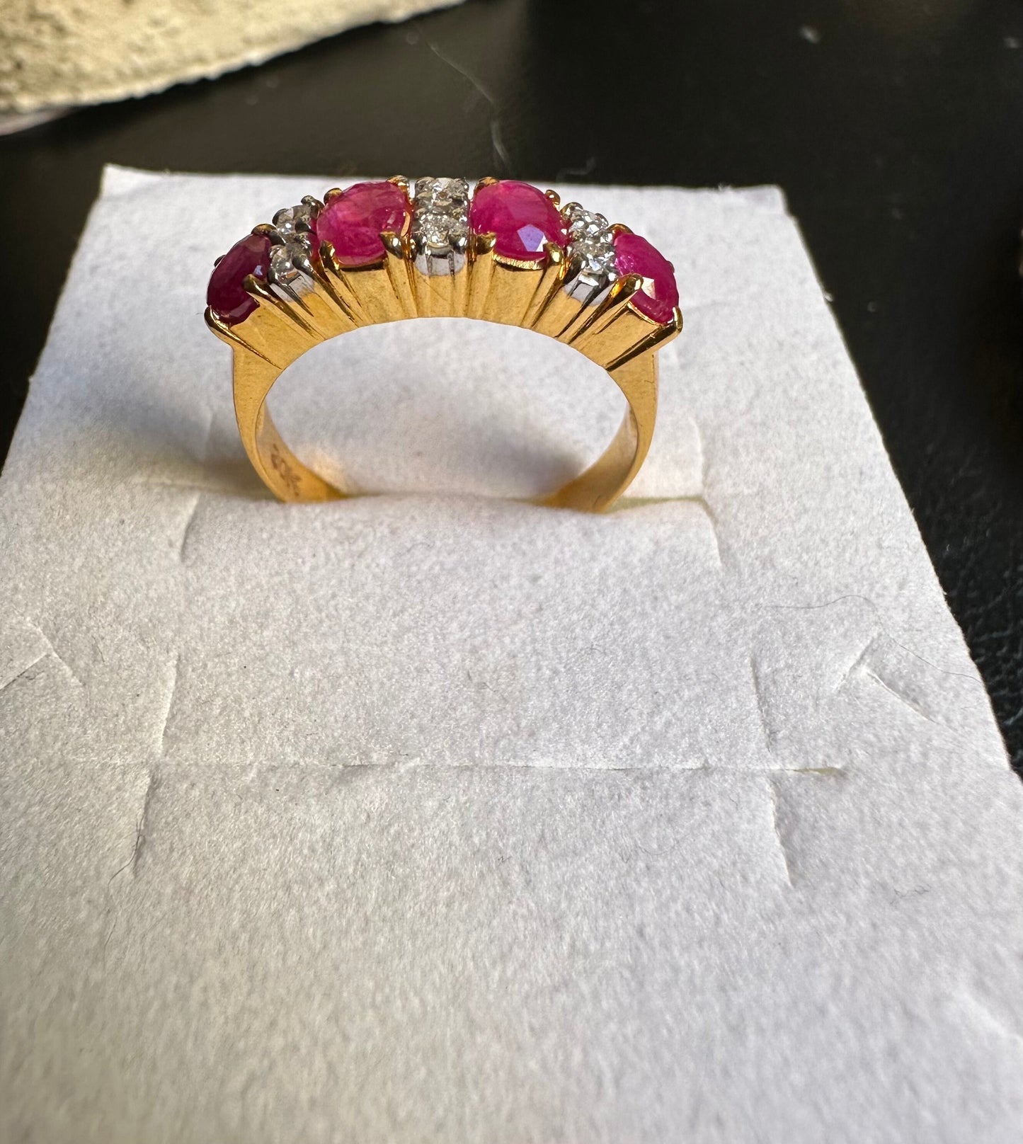 Total 2CT of Natural Unheated Burmese Ruby Dimond Ring in 20K Solid Gold