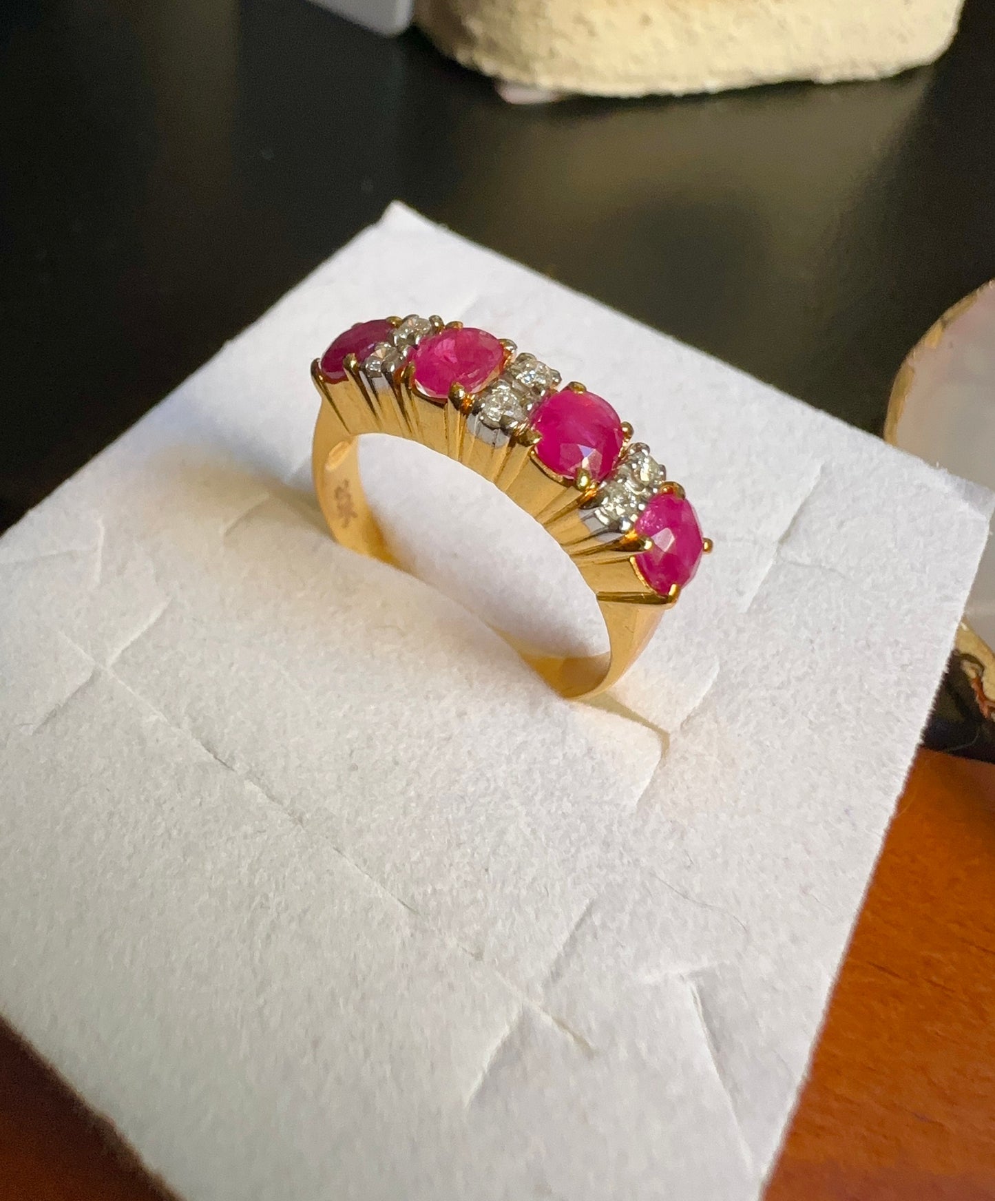 Total 2CT of Natural Unheated Burmese Ruby Dimond Ring in 20K Solid Gold