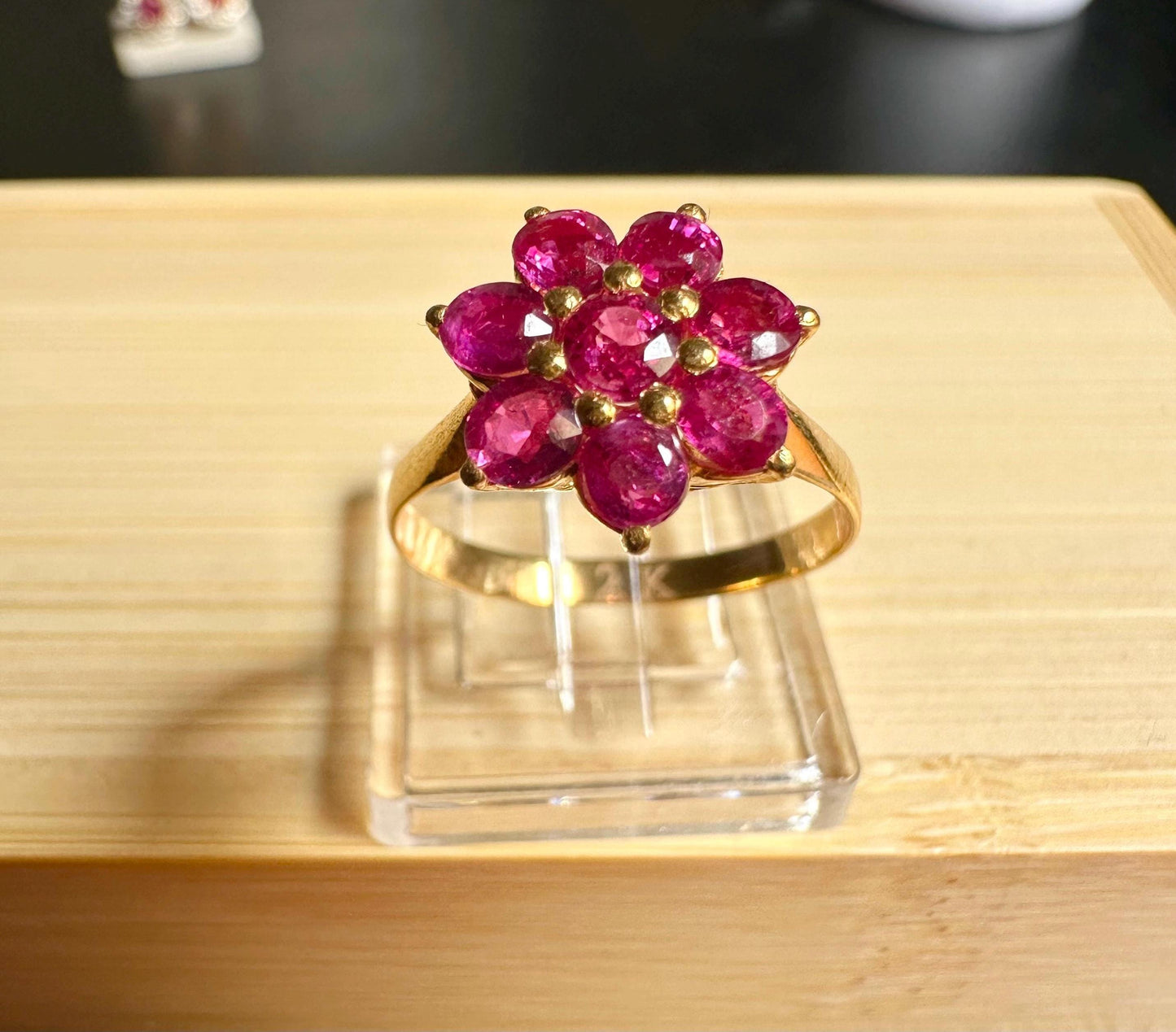 Stunning and Quality Ring - Natural Unheated Burmese Ruby (1.37CT) Ring set in 20K Solid Gold.