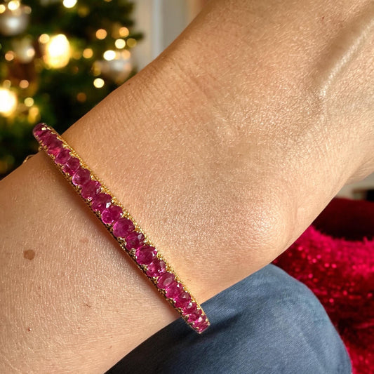 Natural Unheated Burmese Rubies Bangle in 18K Solid Gold