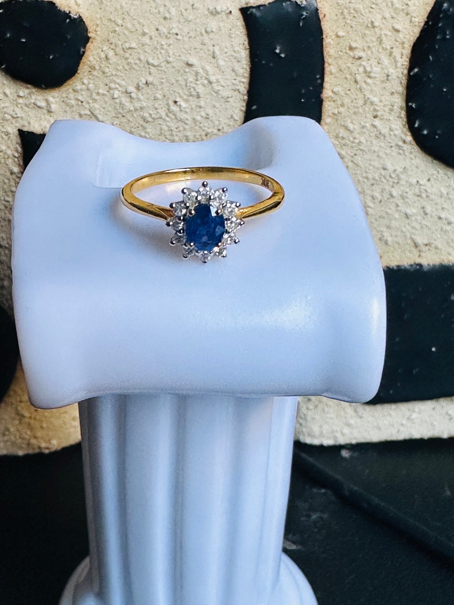 Natural Unheated Burmese Sapphires and Diamonds Earring with 20K Solid Gold